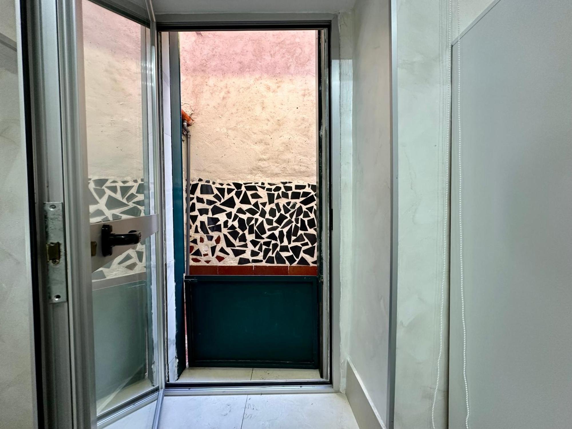 Roila House - Self Checkin Appartement
