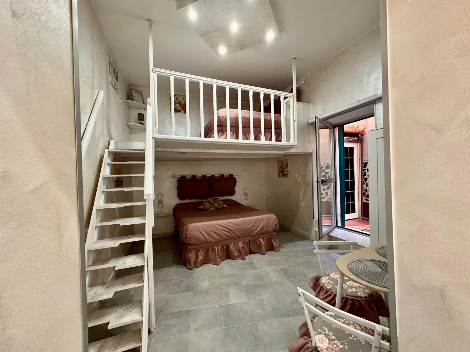 Roila House - Self Checkin Apartment Naples
