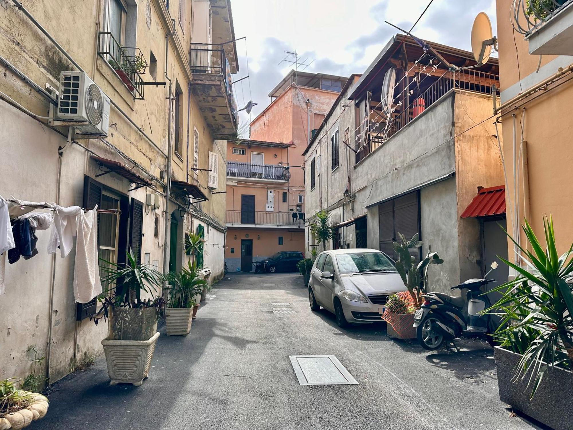 Roila House - Self Checkin Appartement
